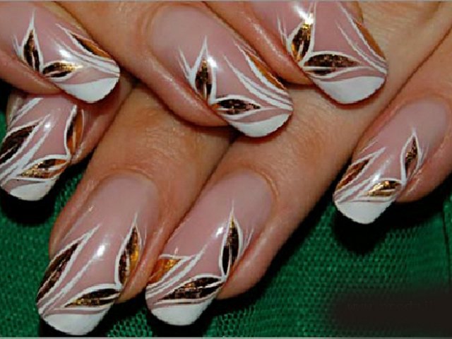 наращивание ногтей в Оренбурге